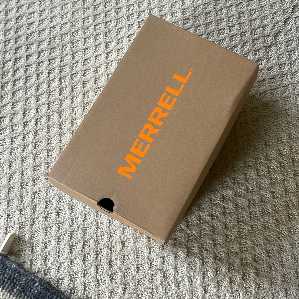 Merrell women’s sneaker